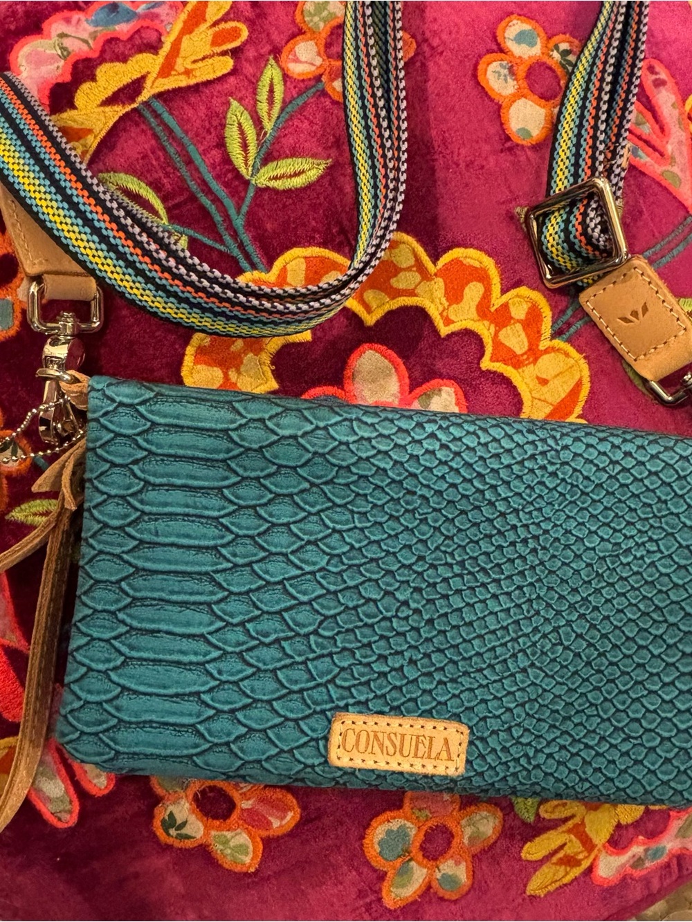Consuela Indy Uptown Crossbody - Picture 5 of 6